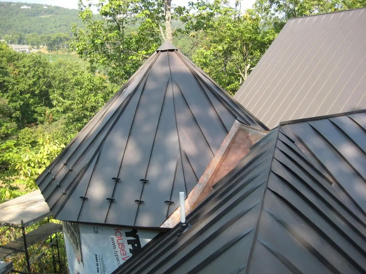 Professional Roof Tarp Installation by Craftsman Roofing in The Hammocks